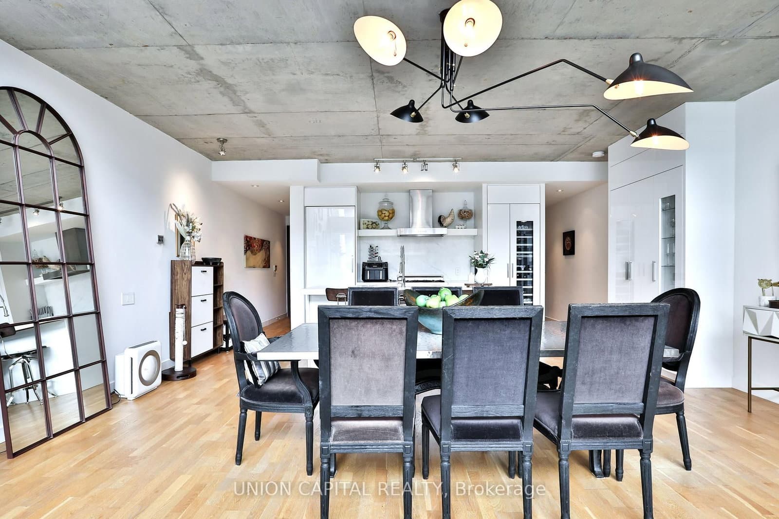 75 Portland Street, Unit 504 thumbnail 13