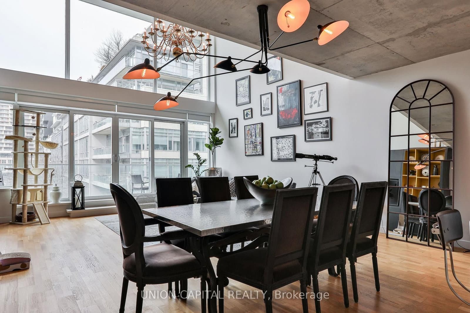 75 Portland Street, Unit 504 thumbnail 15