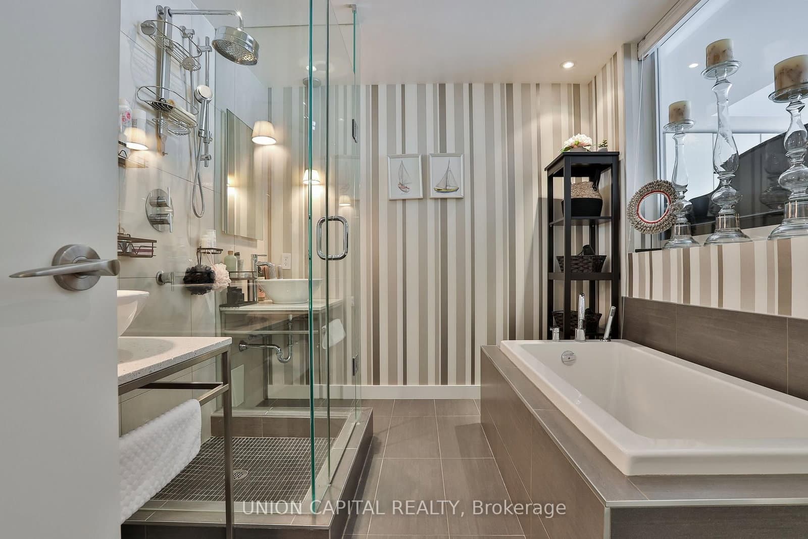 75 Portland Street, Unit 504 thumbnail 23