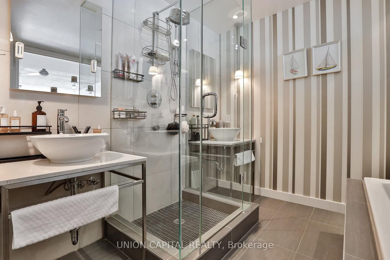 75 Portland Street, Unit 504 thumbnail 24