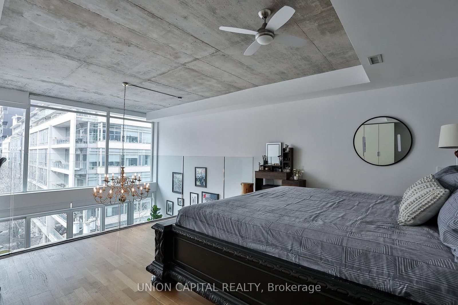 75 Portland Street, Unit 504 thumbnail 29