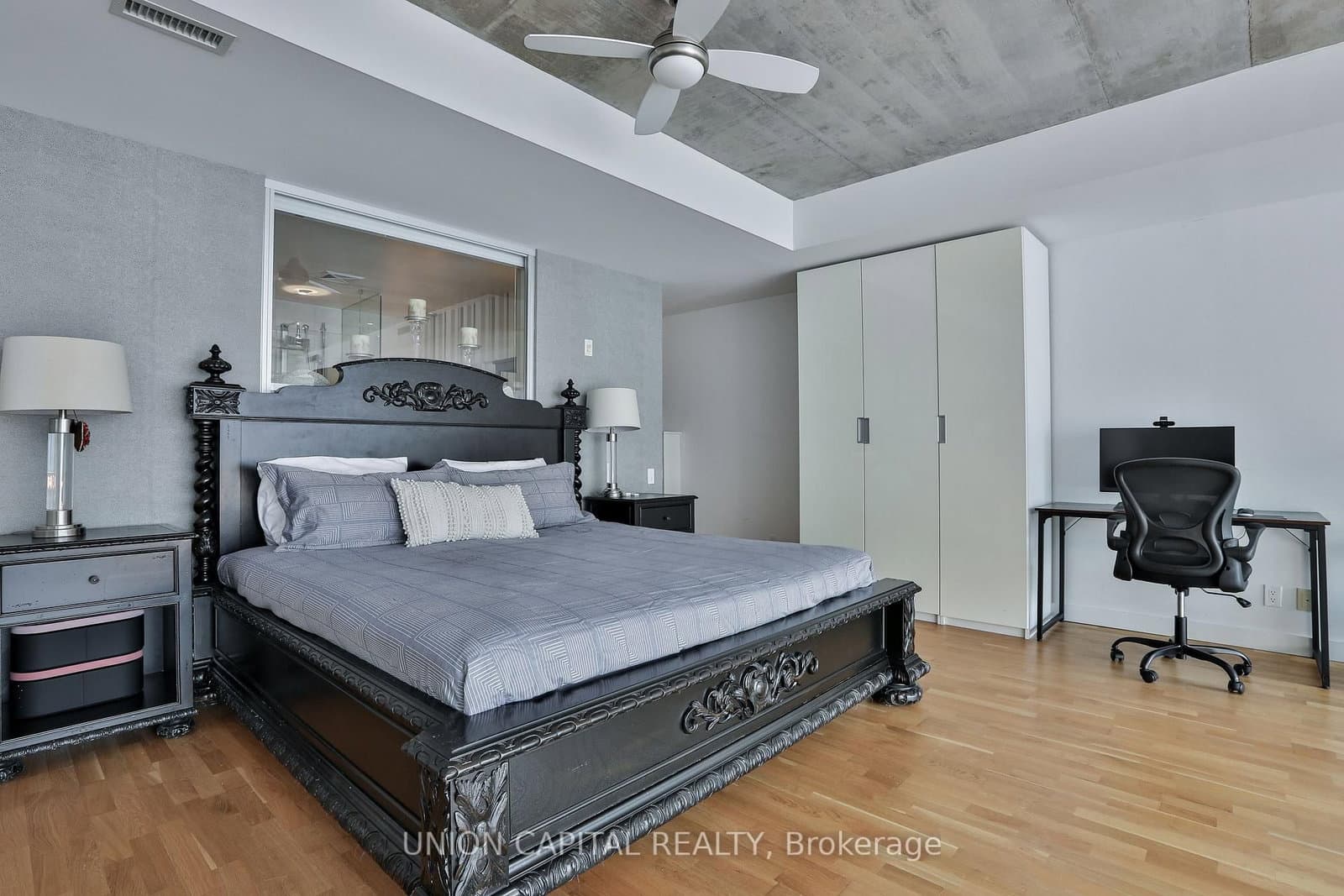 75 Portland Street, Unit 504 thumbnail 30
