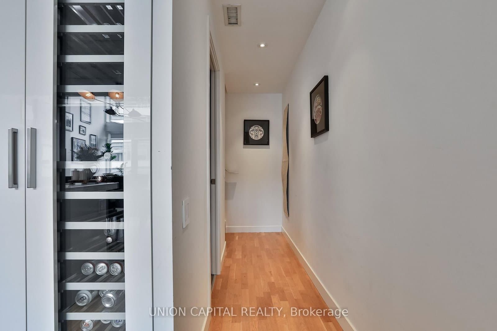 75 Portland Street, Unit 504 thumbnail 35