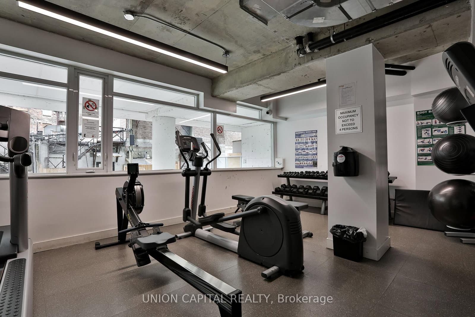75 Portland Street, Unit 504 thumbnail 41