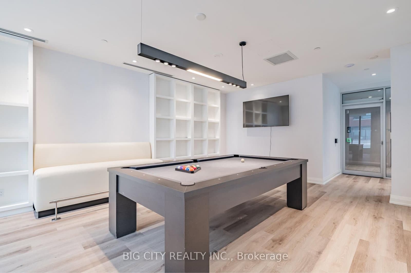 36 Brentcliffe Road, Unit 1403 thumbnail 25