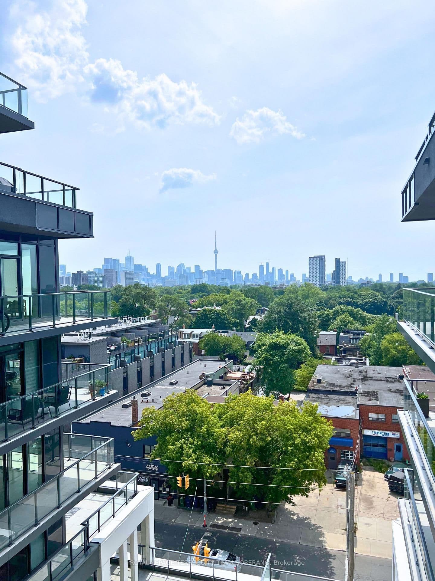 500 Dupont Street, Unit 721 thumbnail 18