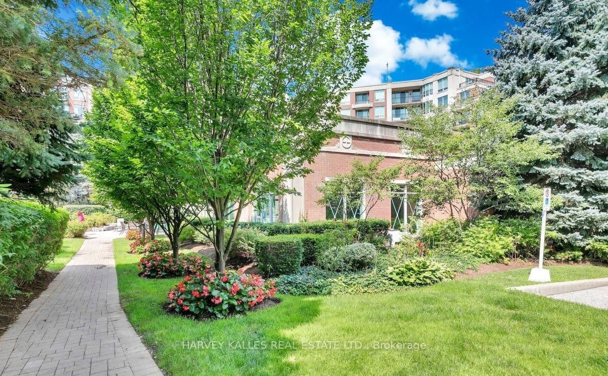 38 William Carson Crescent, Unit 722 thumbnail 16