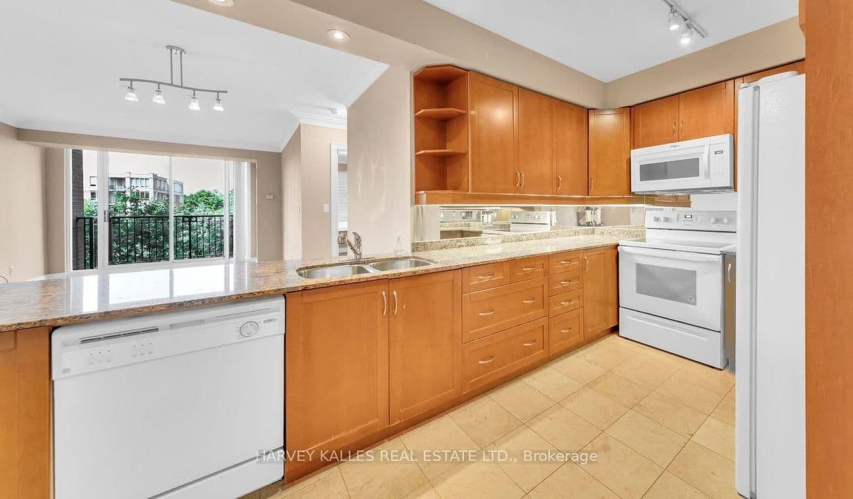 38 William Carson Crescent, Unit 722 thumbnail 3