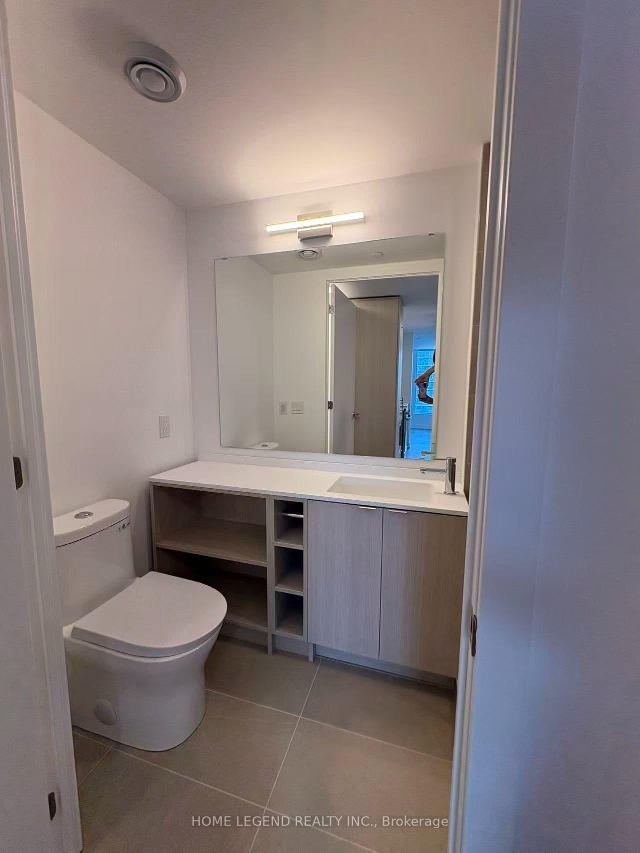 100 Queen Street E, Unit 2115 thumbnail 2