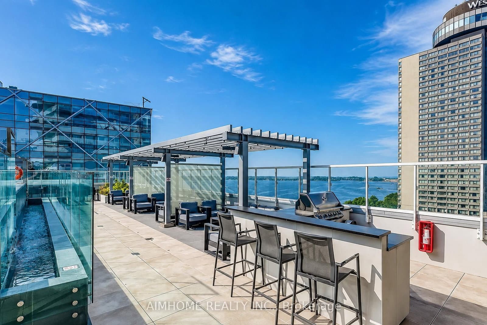 15 Queens Quay E, Unit 409 thumbnail 18