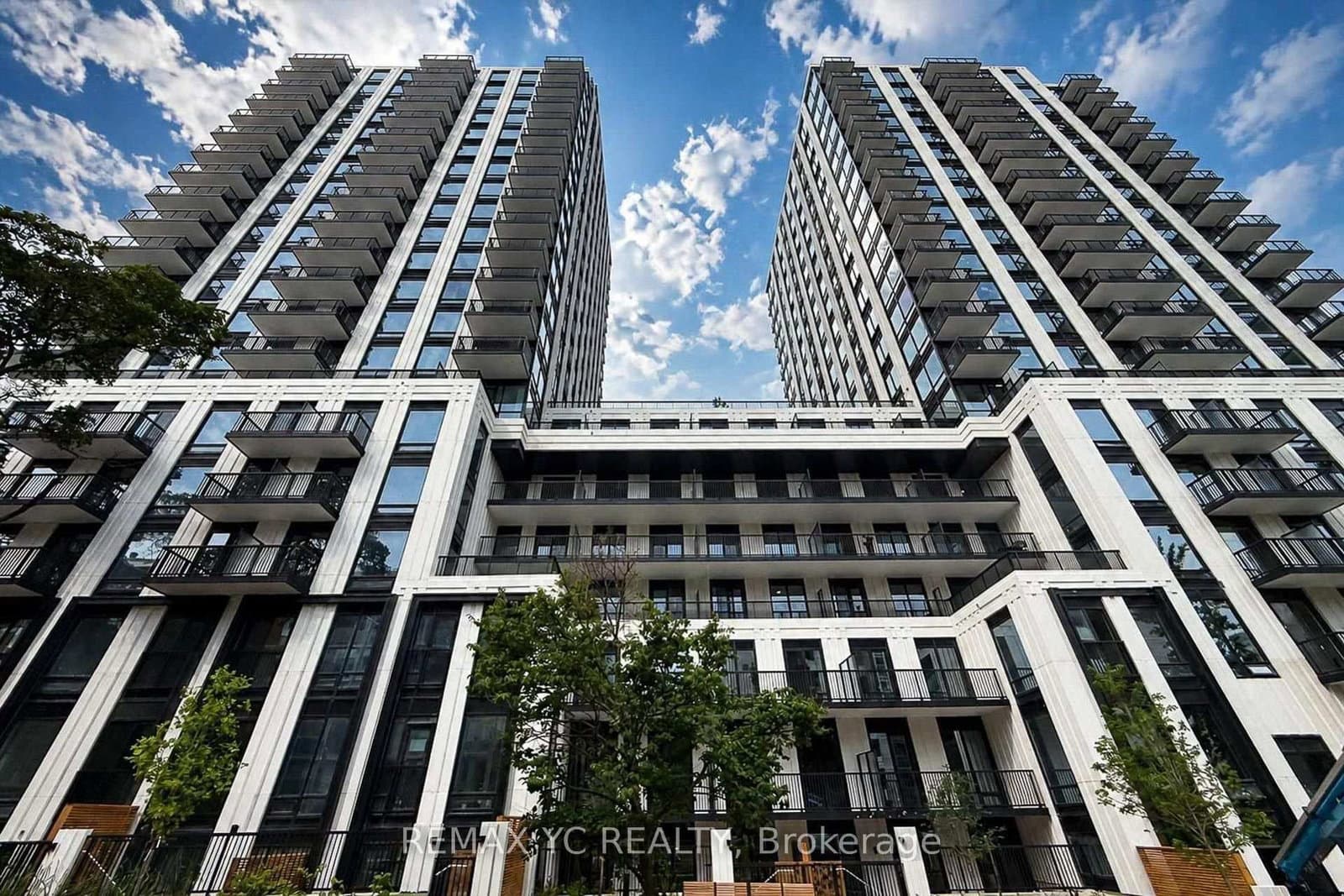 91 Montclair Avenue, Unit 706 thumbnail 25