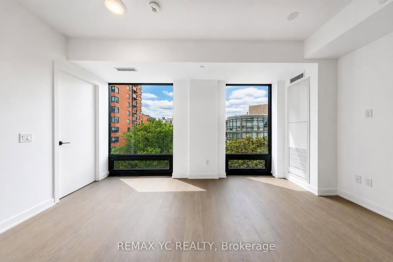 91 Montclair Avenue, Unit 706 thumbnail 6
