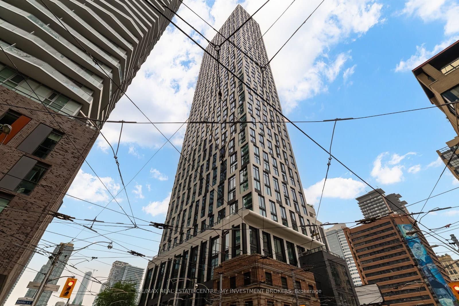 #4110 - 252 Church Street