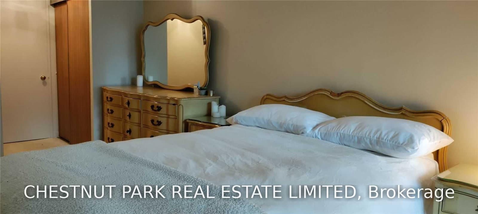 25 Maitland Street, Unit 1007 thumbnail 14