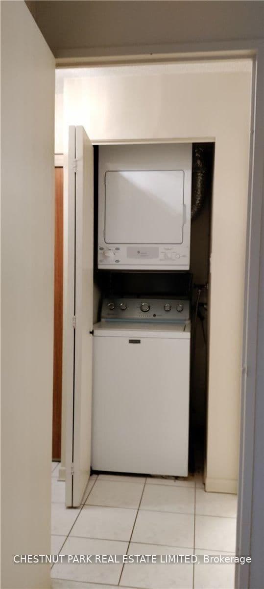25 Maitland Street, Unit 1007 thumbnail 15