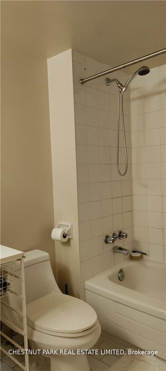 25 Maitland Street, Unit 1007 thumbnail 17