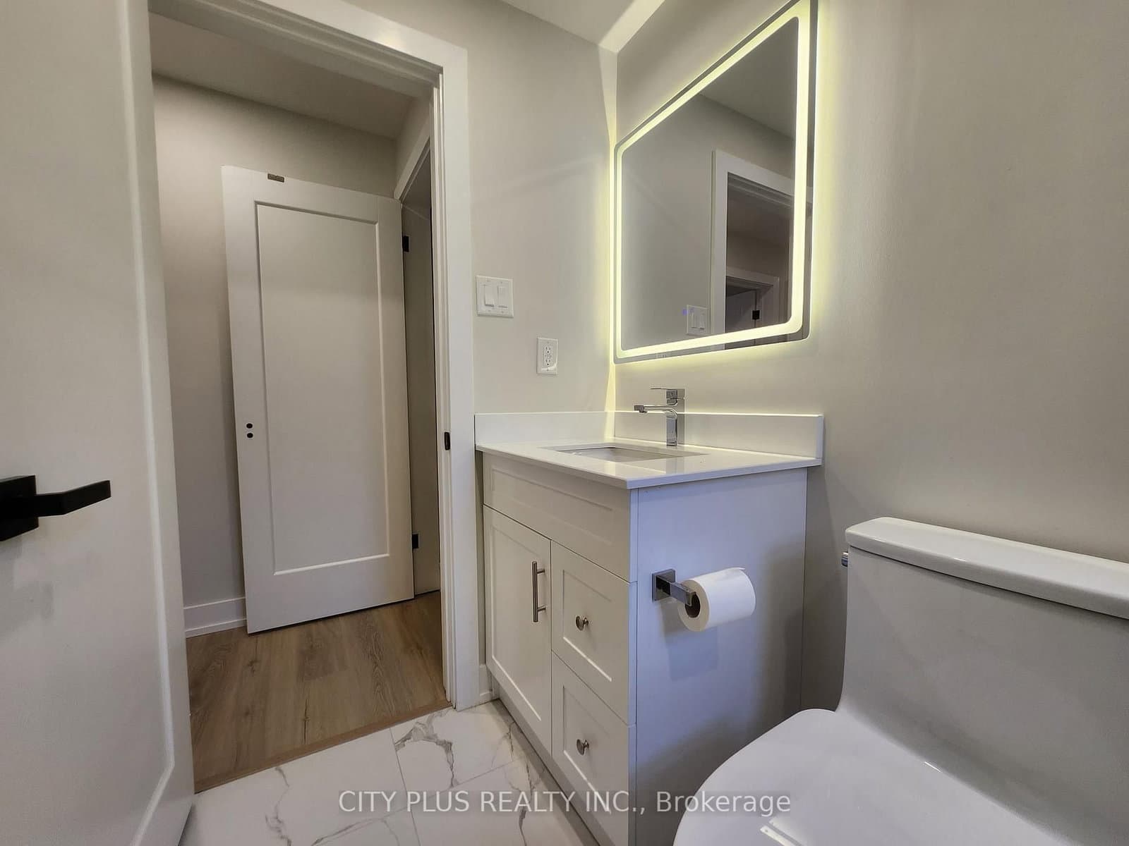 3547 Bathurst Street, Unit 2 thumbnail 12