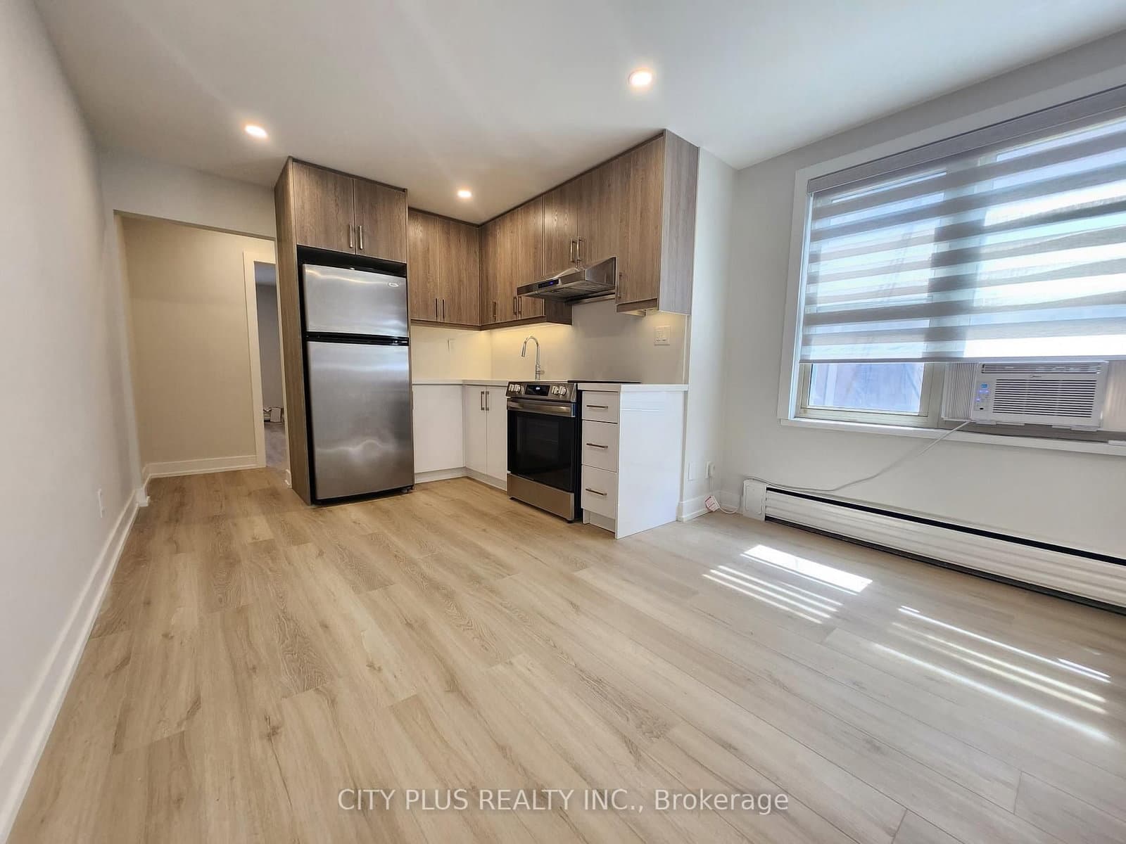 3547 Bathurst Street, Unit 2 thumbnail 3