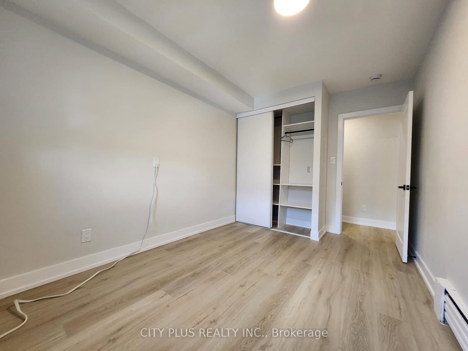 3547 Bathurst Street, Unit 2 thumbnail 9
