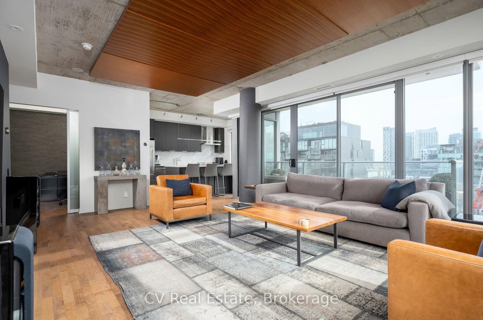 95 Bathurst Street, Unit 1305 thumbnail 10
