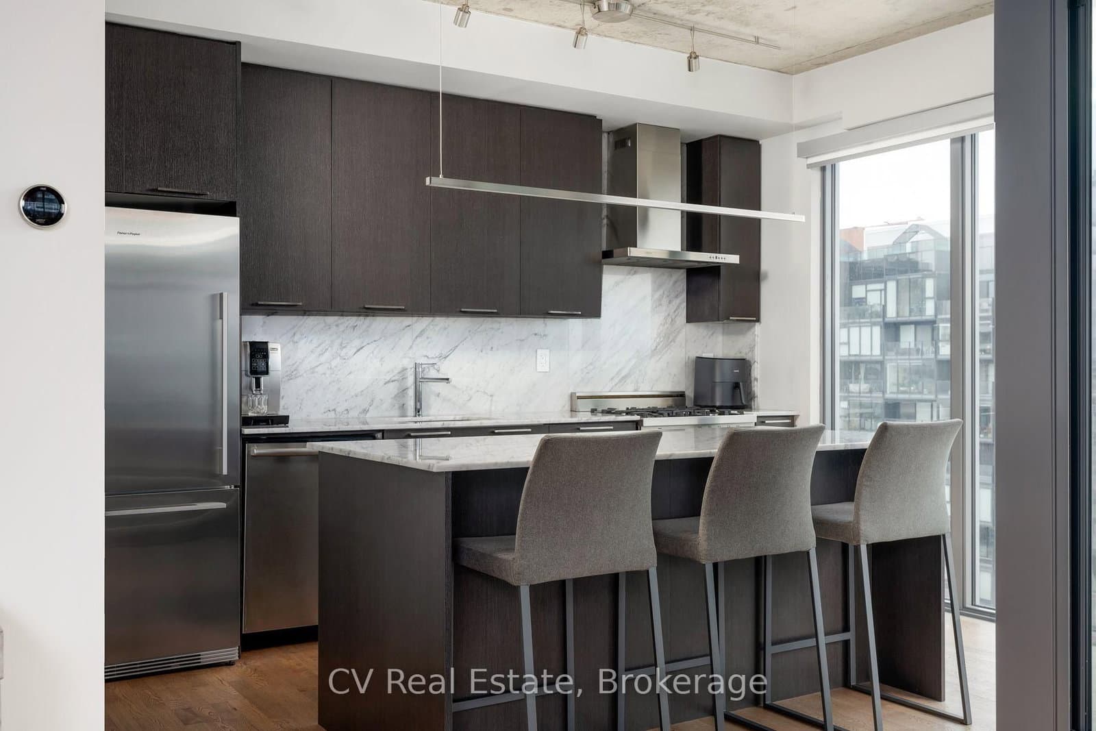 95 Bathurst Street, Unit 1305 thumbnail 14