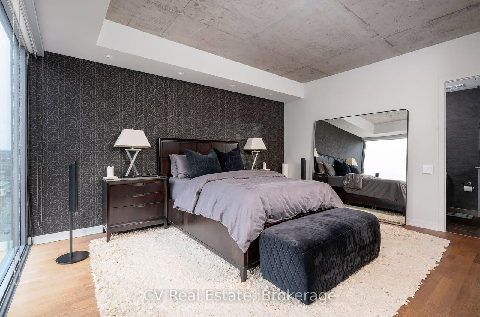 95 Bathurst Street, Unit 1305 thumbnail 17