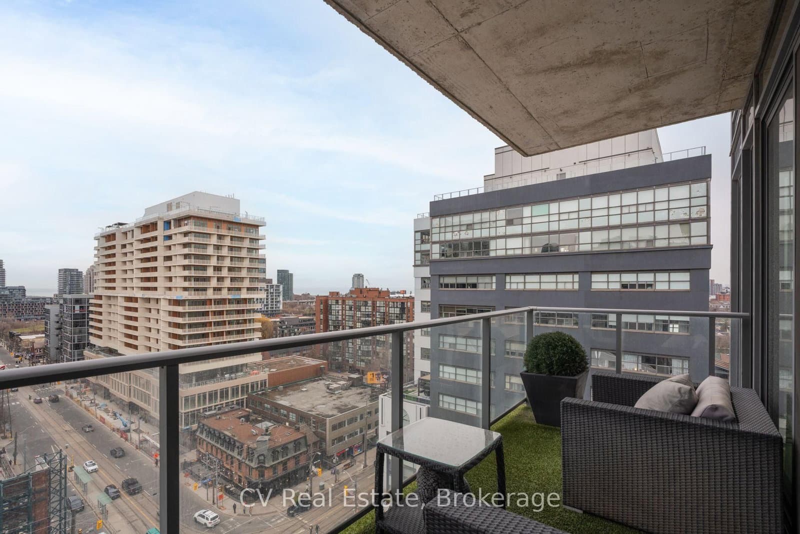 95 Bathurst Street, Unit 1305 thumbnail 19