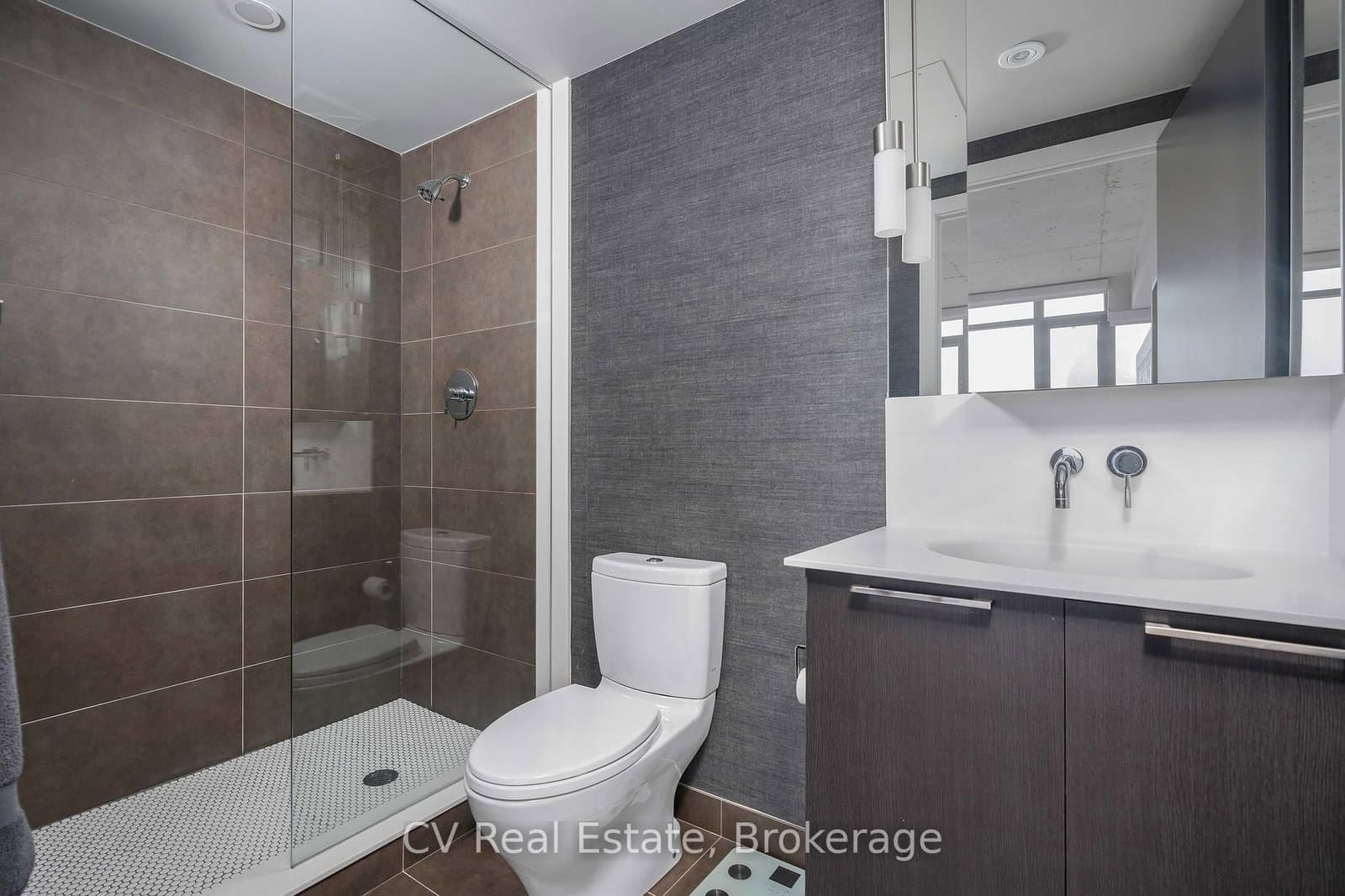 95 Bathurst Street, Unit 1305 thumbnail 24