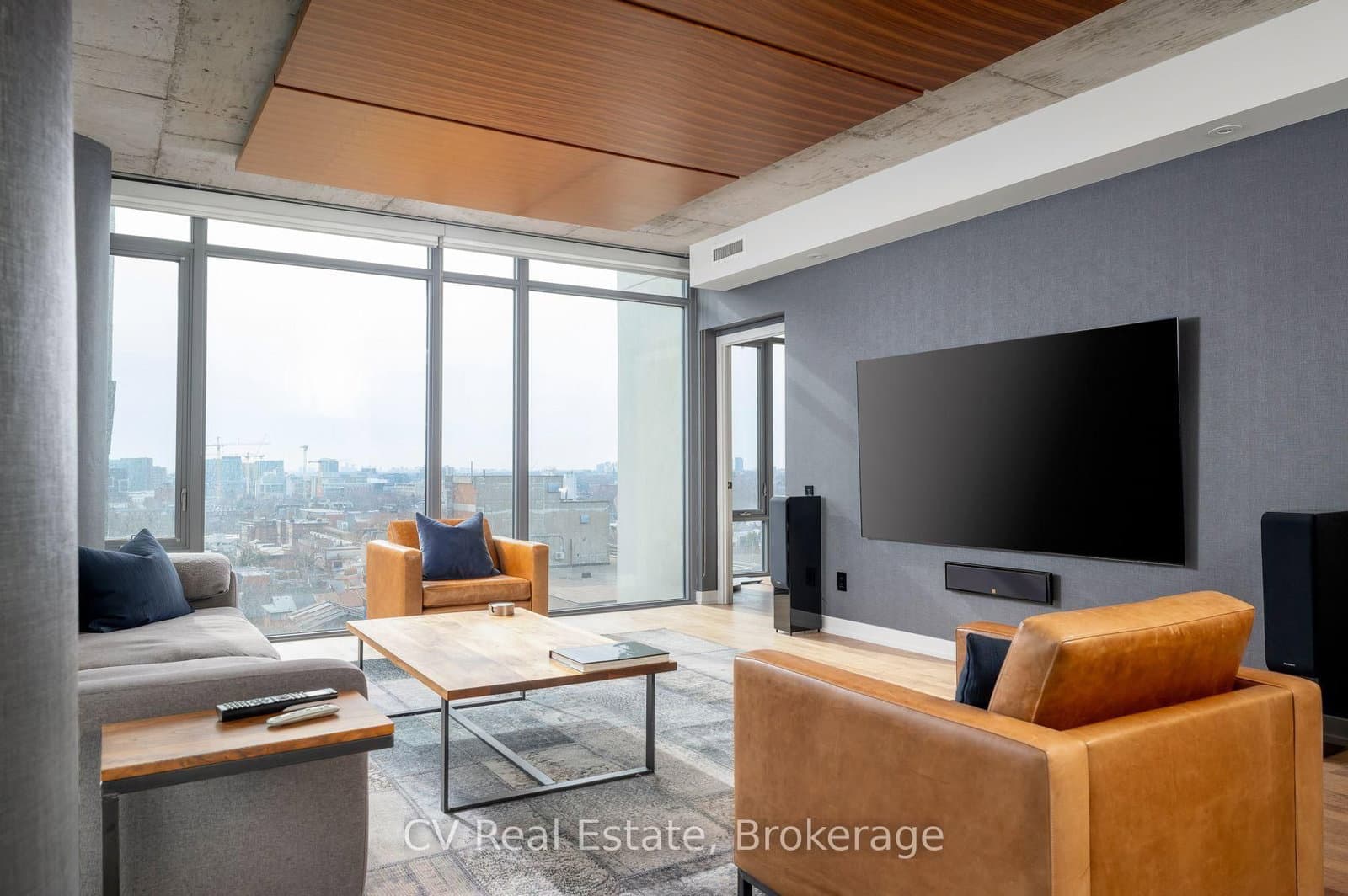 95 Bathurst Street, Unit 1305 thumbnail 9