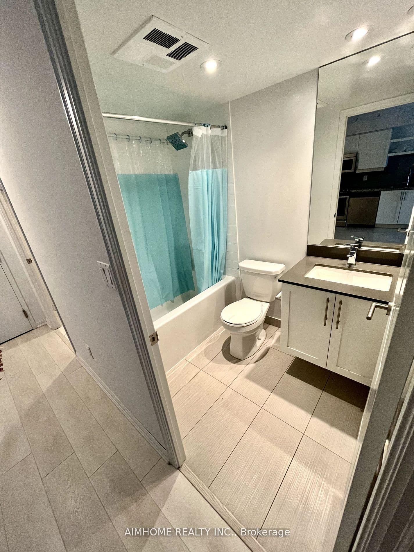 400 Adelaide Street E, Unit 305 thumbnail 5