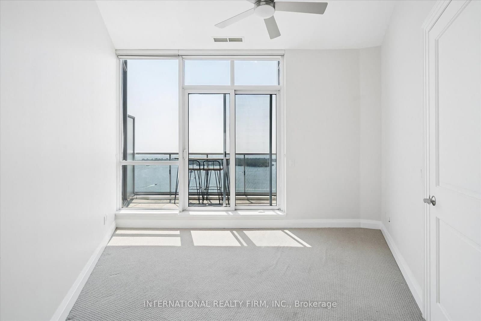 218 Queens Quay W, Unit Ph4 thumbnail 28