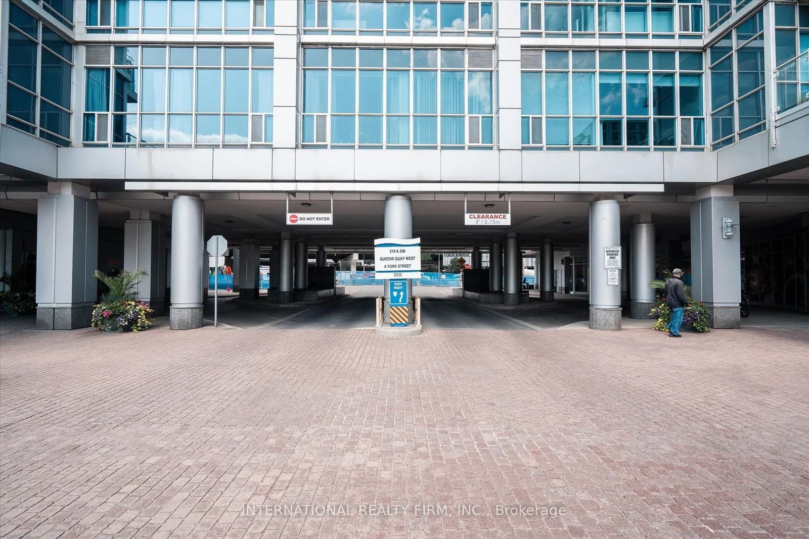 218 Queens Quay W, Unit Ph4 thumbnail 6