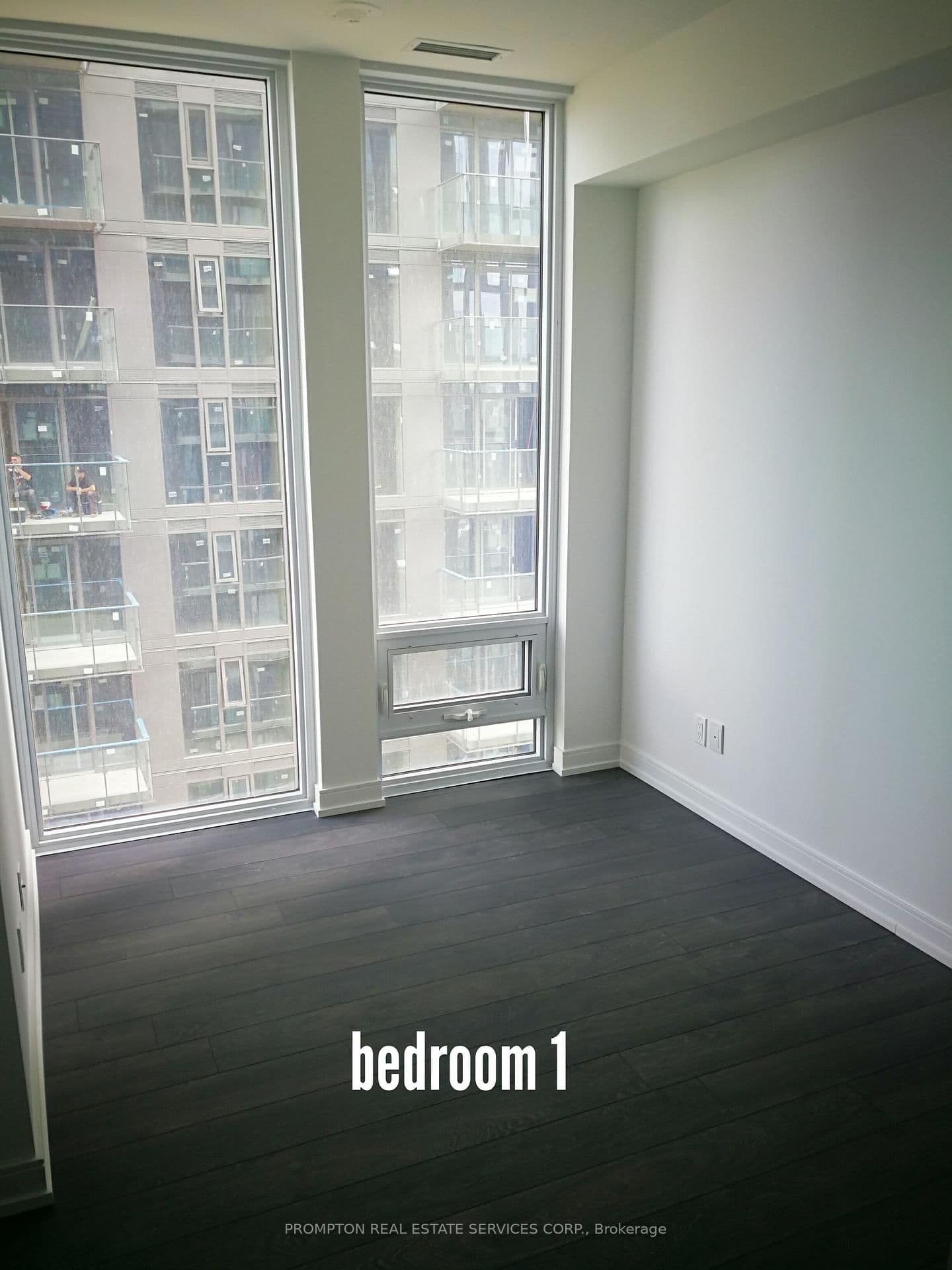 28 Wellesley Street E, Unit 1707 thumbnail 4