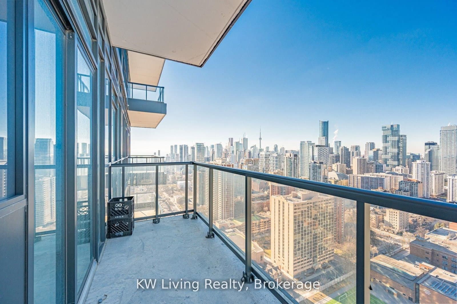 159 Wellesley Street E, Unit 1909 thumbnail 8