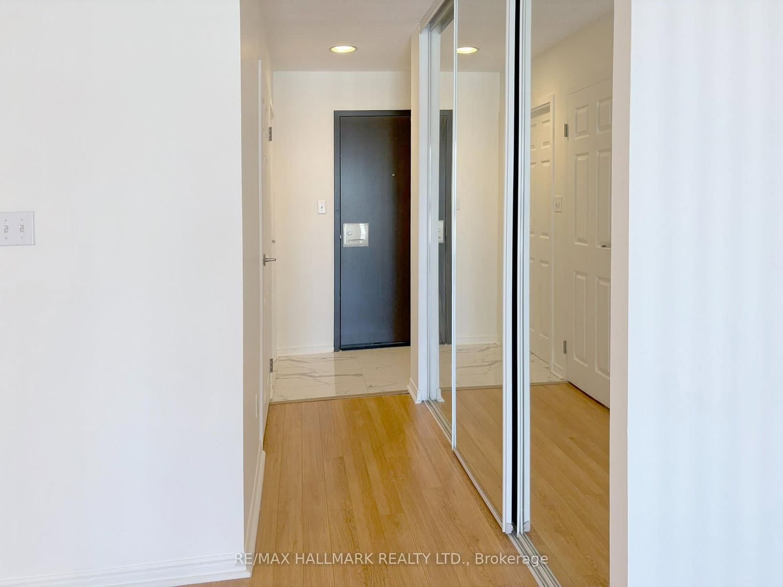 25 The Esplanade, Unit 3206 thumbnail 14