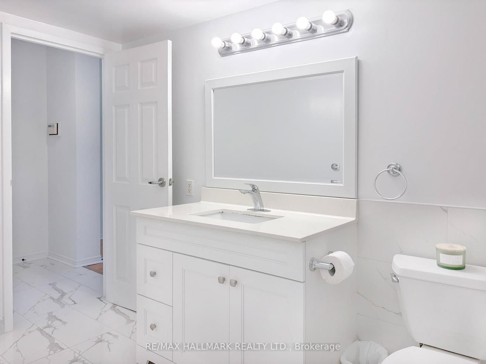 25 The Esplanade, Unit 3206 thumbnail 16
