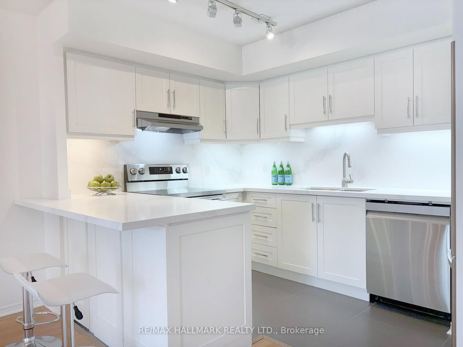 25 The Esplanade, Unit 3206 thumbnail 7