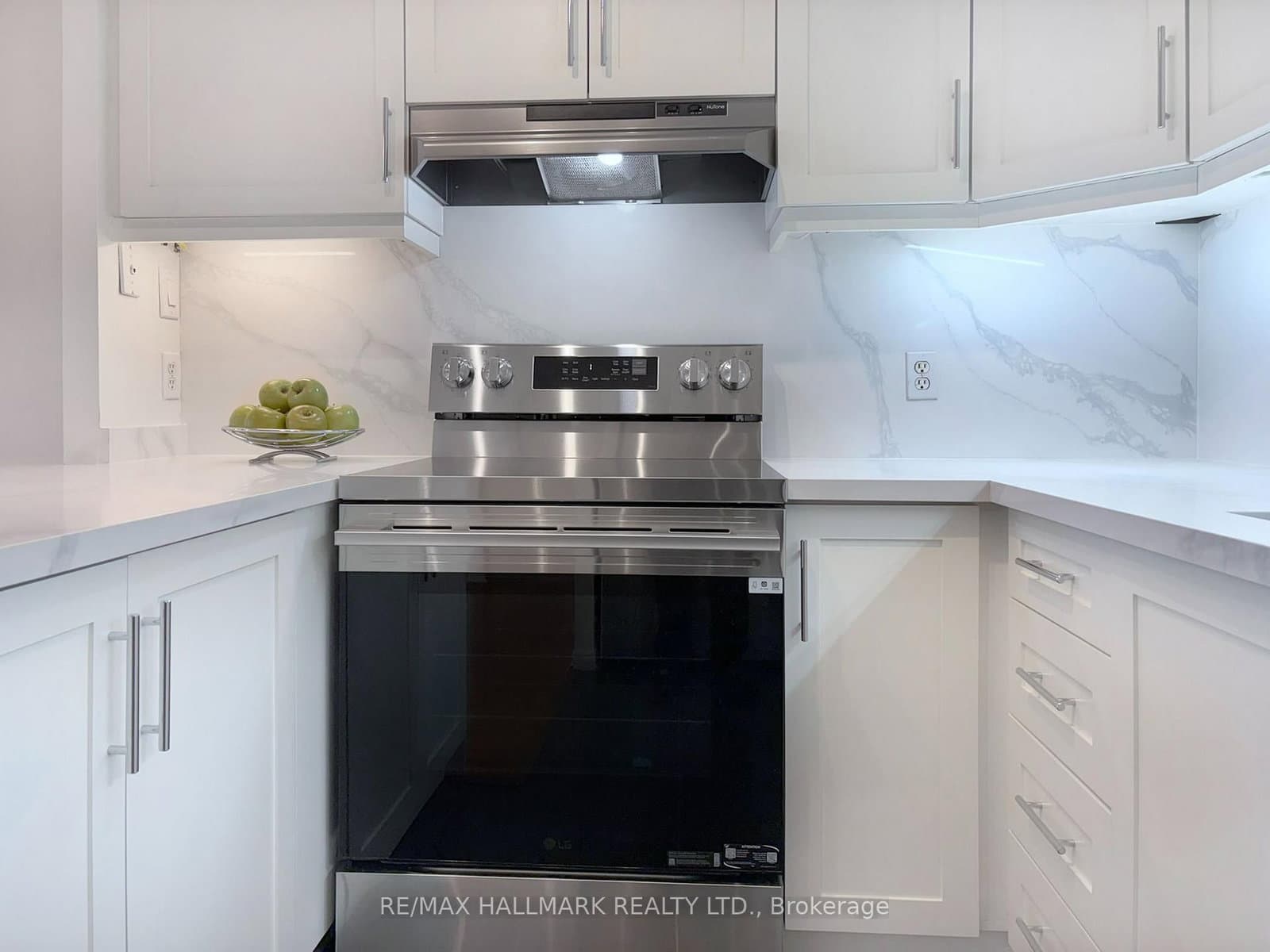 25 The Esplanade, Unit 3206 thumbnail 9