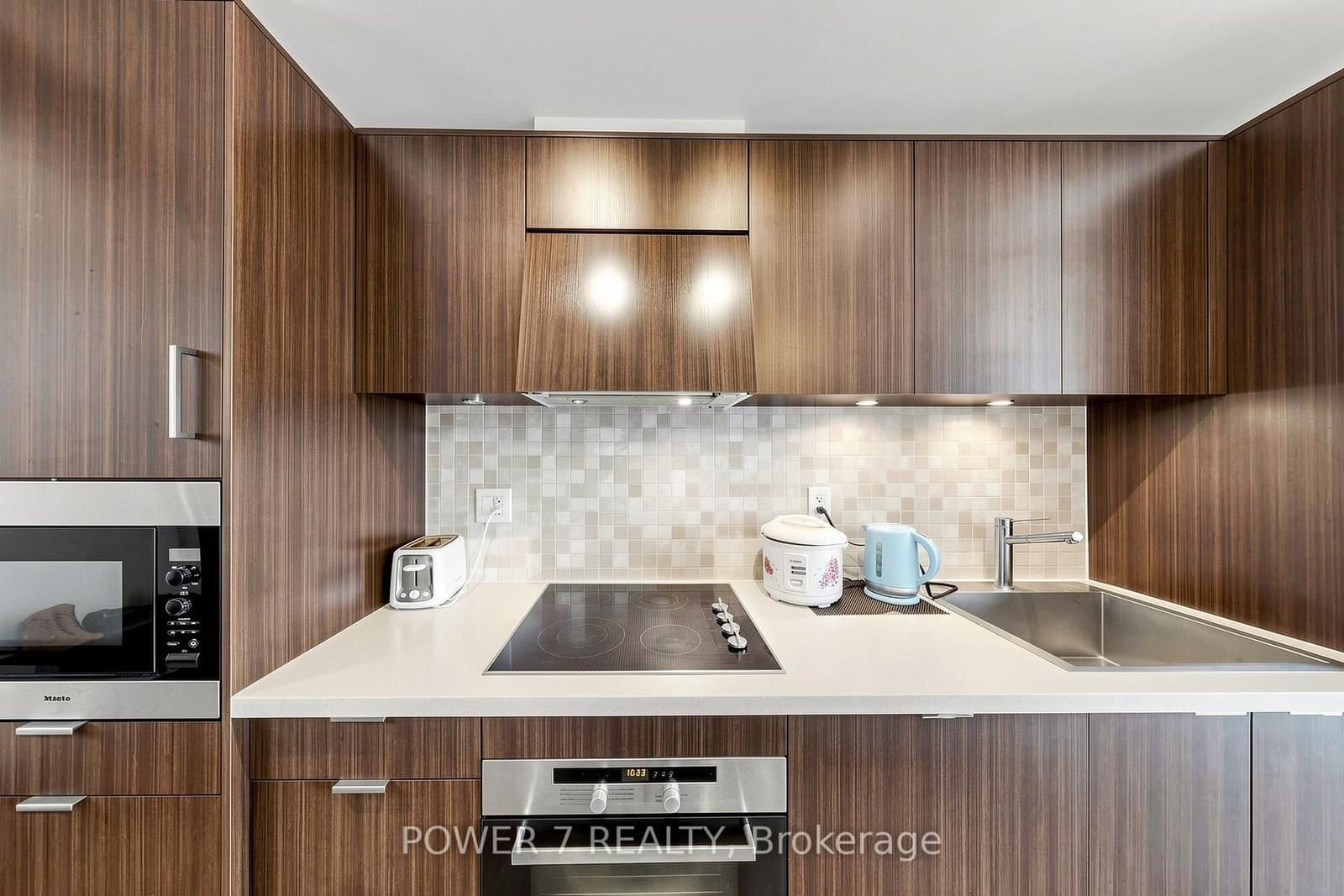 21 Widmer Street, Unit 4207 thumbnail 24