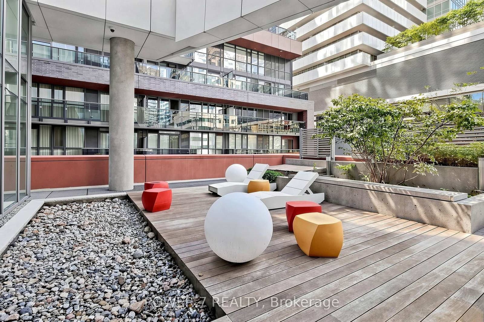 21 Widmer Street, Unit 4207 thumbnail 43