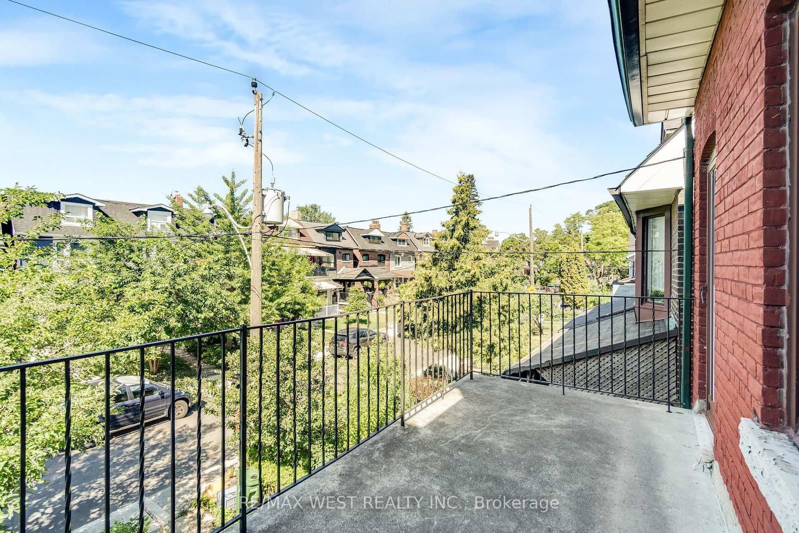 649 Crawford Street N thumbnail 2