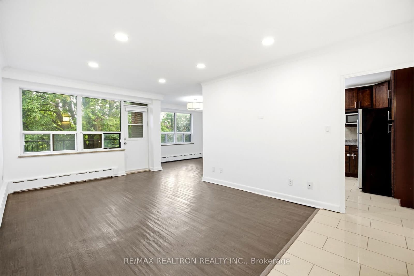 26 Meadowbrook Road, Unit 7 thumbnail 3
