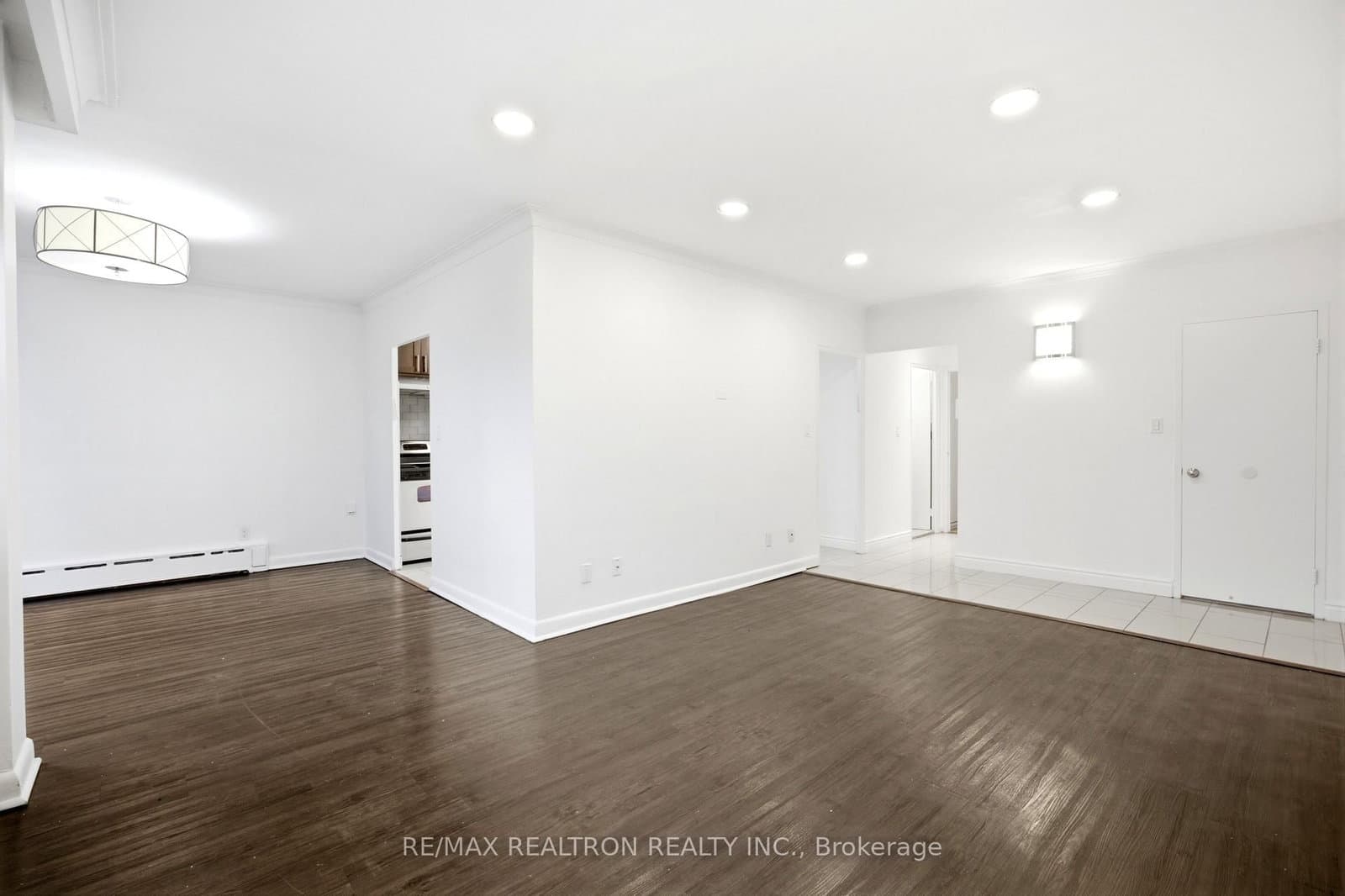 26 Meadowbrook Road, Unit 7 thumbnail 4