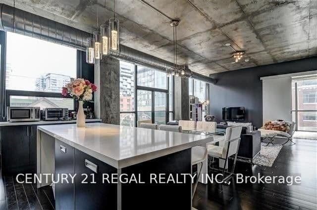 60 Bathurst Street, Unit 305 thumbnail 10
