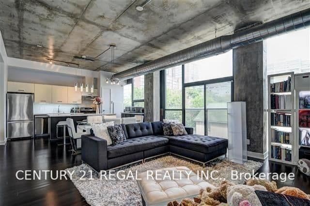 60 Bathurst Street, Unit 305 thumbnail 12
