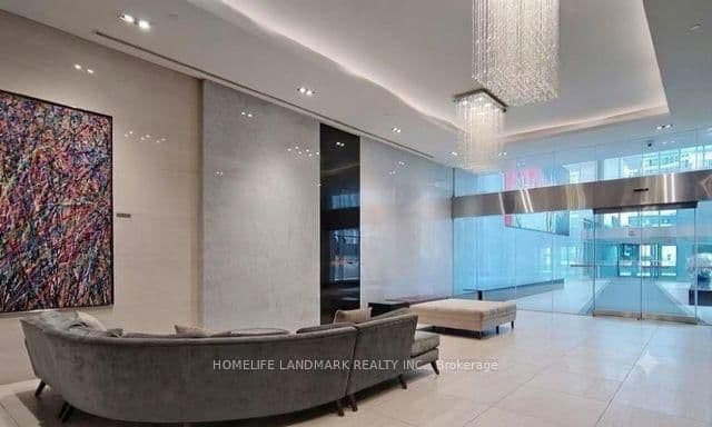 386 Yonge Street, Unit 4206 thumbnail 3