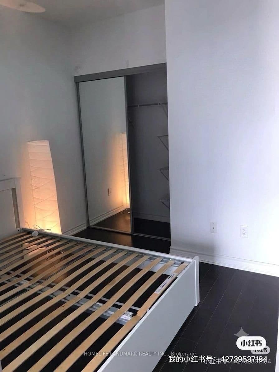 386 Yonge Street, Unit 4206 thumbnail 5