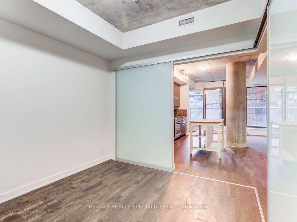 15 Beverley Street, Unit 304 thumbnail 10