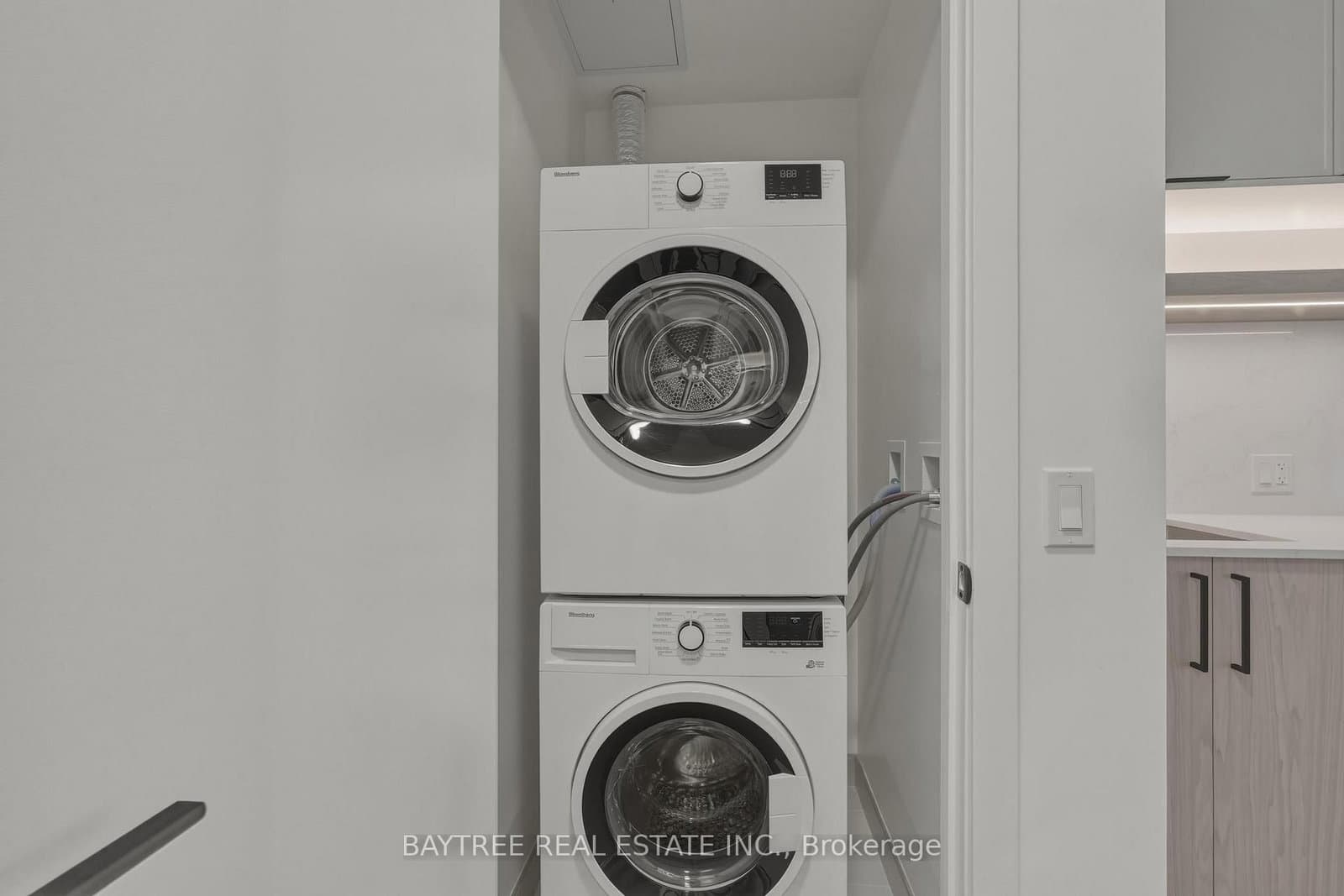91 Montclair Avenue, Unit 533 thumbnail 14