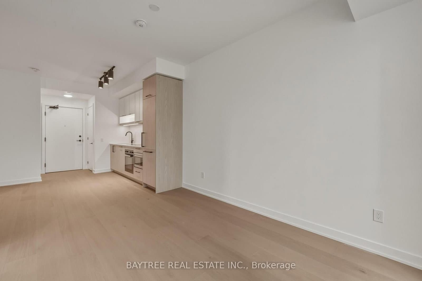 91 Montclair Avenue, Unit 533 thumbnail 7